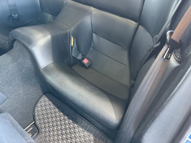 ＲＸ－７ タイプＲＢ　Ｓパッケージ　ＷＯＲＫ　ＥＭＯＴＩＯＮ　１８ｉｎＡＷ　Ｄｅｆｉ　ＤＩＮ－Ｇａｕｇｅ　ＫＥＮＷＯＯＤオーディオ（ＣＤ／ラジオ／ＢＴ）　ＭＯＭＯステアリング　ＭＯＭＯシフトノブ　純正マフラー　ＥＴＣ（49枚目）