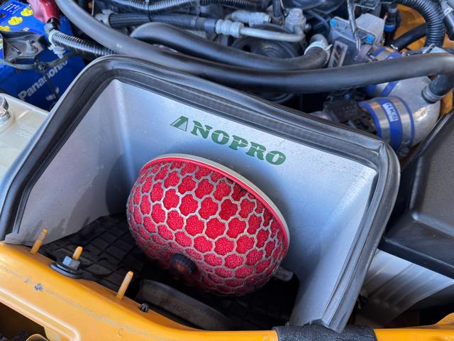 ロードスター ＲＳ　ＡｕｔｏＥｘｅフロントバンパー　ＴＲＵＳＴエキマニ／キャタライザー　ビルシュタイン車高調　社外マフラー　ＨＫＳエアクリ　ＣＵＳＣＯタワーバー　純正１６ｉｎＡＷ　ＭＯＭＯステ　カロッツェリアナビ　ＥＴＣ（23枚目）