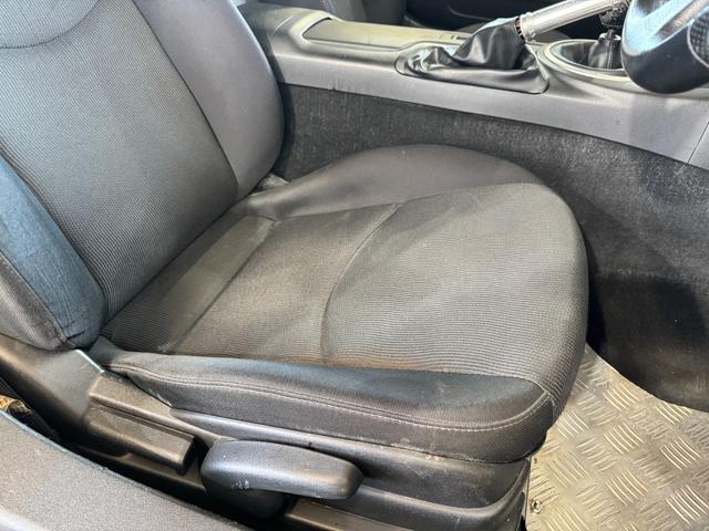 ロードスター ＲＳ　ＡｕｔｏＥｘｅフロントバンパー　ＴＲＵＳＴエキマニ／キャタライザー　ビルシュタイン車高調　社外マフラー　ＨＫＳエアクリ　ＣＵＳＣＯタワーバー　純正１６ｉｎＡＷ　ＭＯＭＯステ　カロッツェリアナビ　ＥＴＣ（29枚目）