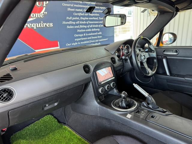 ロードスター ＲＳ　ＡｕｔｏＥｘｅフロントバンパー　ＴＲＵＳＴエキマニ／キャタライザー　ビルシュタイン車高調　社外マフラー　ＨＫＳエアクリ　ＣＵＳＣＯタワーバー　純正１６ｉｎＡＷ　ＭＯＭＯステ　カロッツェリアナビ　ＥＴＣ（30枚目）