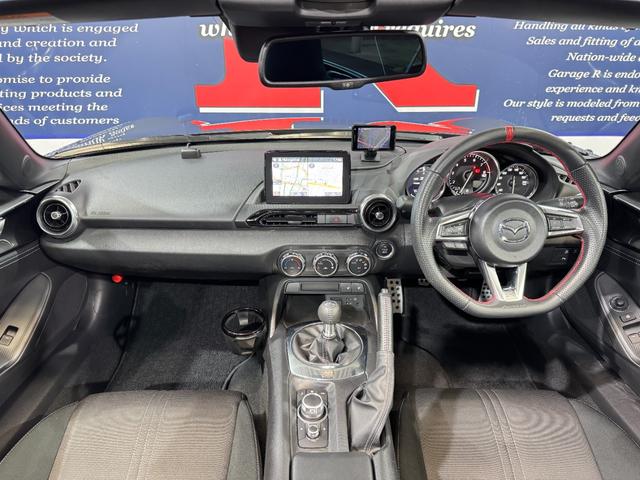 ロードスター Ｓスペシャルパッケージ　ＢＢＳ１６ｉｎＡＷ　ＡｕｔｏＥｘｅフロントアンダースポイラー／リアサイドカウル／車高調／ステアリング　Ｇｒｅｄｄｙボンネットダンパー　マツダコネクトナビ　ＢＯＳＥサウンド　シートヒーター　ＥＴＣ（4枚目）