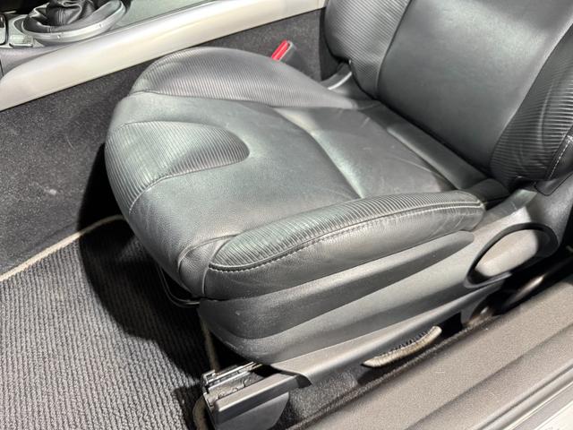 ＲＸ－８ タイプＳ　ＭＡＺＤＡＳＰＥＥＤフロントバンパー　社外マフラー　社外サイドディフレクター　ＬＯＸＡＲＮＹ１９ｉｎＡＷ　ｃａｒｒｏｚｚｅｒｉａナビ（ラジオ／ＤＴＶ／ＣＤ）　前後ドラレコ　ＲＡＺＯシフトノブ（35枚目）