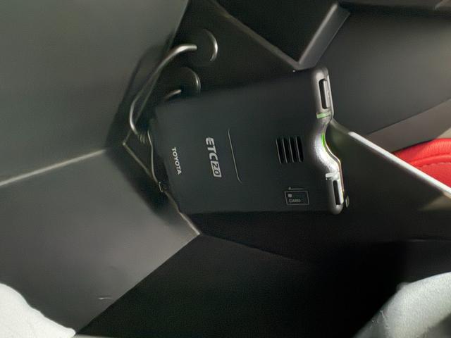 ＧＲ８６ ＲＺ　ＳＡＲＤカーボンウイング　ＩＮＴＥＣテールランプ　ＧＲフルエアロ（フロントスポイラー／サイドスカート／リヤバンパースポイラー）　ＨＫＳマフラー　ＧＲパフォーマンスダンパー　ＨＫＳエアクリーナー（68枚目）