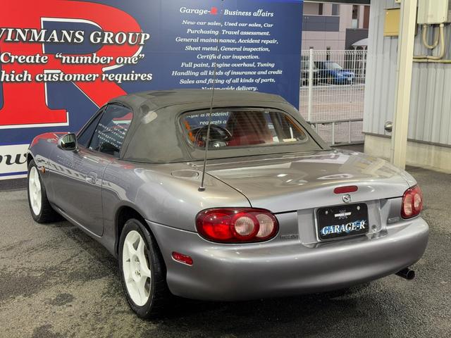 ロードスター ＮＲ－Ａ　ロールケージ　ビルシュタインショック　純正ＥＮＫＥＩ製１５ｉｎＡＷ　純正マフラー　ＢＯＳＥスピーカー　オーディオ　キーレス　ＥＴＣ（24枚目）