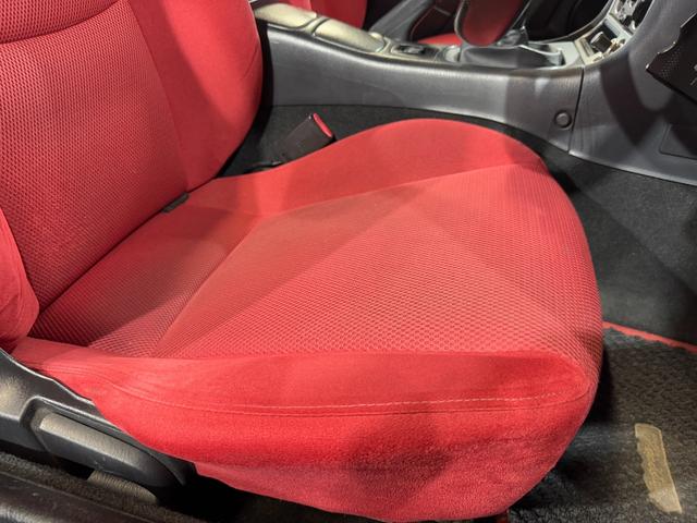 ロードスター ＮＲ－Ａ　ロールケージ　ビルシュタインショック　純正ＥＮＫＥＩ製１５ｉｎＡＷ　純正マフラー　ＢＯＳＥスピーカー　オーディオ　キーレス　ＥＴＣ（32枚目）