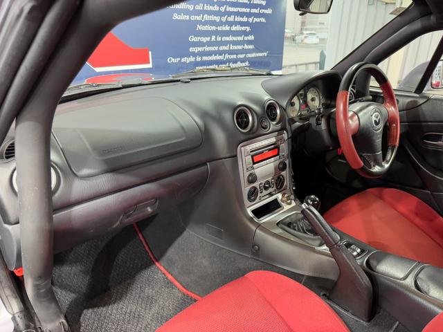 ロードスター ＮＲ－Ａ　ロールケージ　ビルシュタインショック　純正ＥＮＫＥＩ製１５ｉｎＡＷ　純正マフラー　ＢＯＳＥスピーカー　オーディオ　キーレス　ＥＴＣ（33枚目）