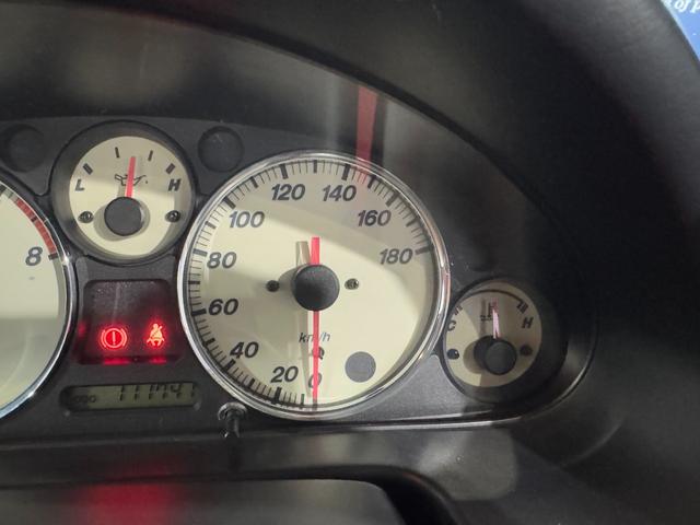 ロードスター ＮＲ－Ａ　ロールケージ　ビルシュタインショック　純正ＥＮＫＥＩ製１５ｉｎＡＷ　純正マフラー　ＢＯＳＥスピーカー　オーディオ　キーレス　ＥＴＣ（39枚目）