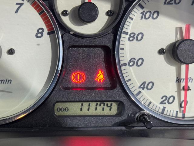 ロードスター ＮＲ－Ａ　ロールケージ　ビルシュタインショック　純正ＥＮＫＥＩ製１５ｉｎＡＷ　純正マフラー　ＢＯＳＥスピーカー　オーディオ　キーレス　ＥＴＣ（40枚目）