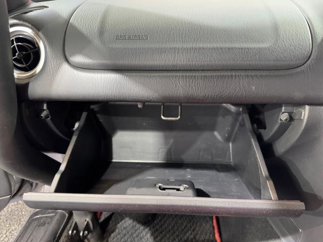 ロードスター ＮＲ－Ａ　ロールケージ　ビルシュタインショック　純正ＥＮＫＥＩ製１５ｉｎＡＷ　純正マフラー　ＢＯＳＥスピーカー　オーディオ　キーレス　ＥＴＣ（49枚目）