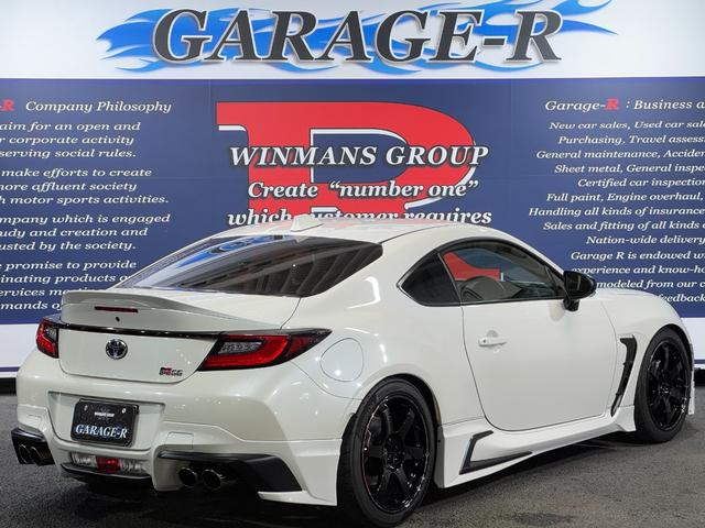 ＧＲ８６ ＲＺ　ＧＲフルエアロ　ＲＡＹＳ１８ｉｎＡＷ　ＨＫＳエキマニ／キャタ／車高調／オイルクーラー／導風板／サンドイッチブロック／ウォッシャータンク　ＧＲマフラー／パフォーマンスダンパー　カロッツェリアナビ（2枚目）