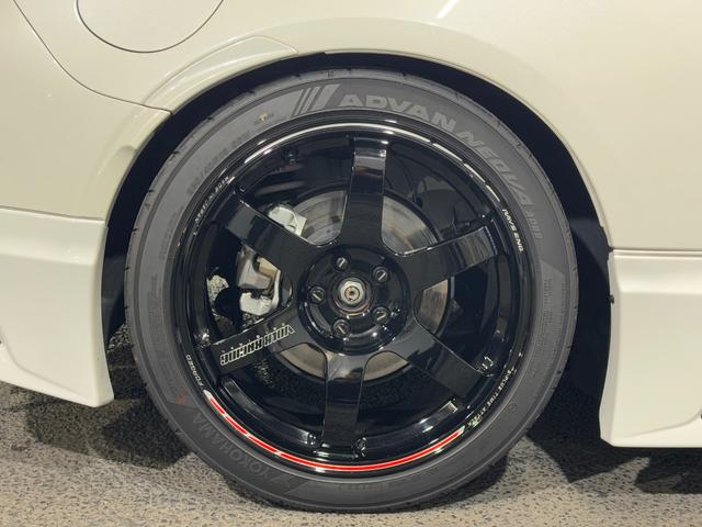 ＧＲ８６ ＲＺ　ＧＲフルエアロ　ＲＡＹＳ１８ｉｎＡＷ　ＨＫＳエキマニ／キャタ／車高調／オイルクーラー／導風板／サンドイッチブロック／ウォッシャータンク　ＧＲマフラー／パフォーマンスダンパー　カロッツェリアナビ（12枚目）