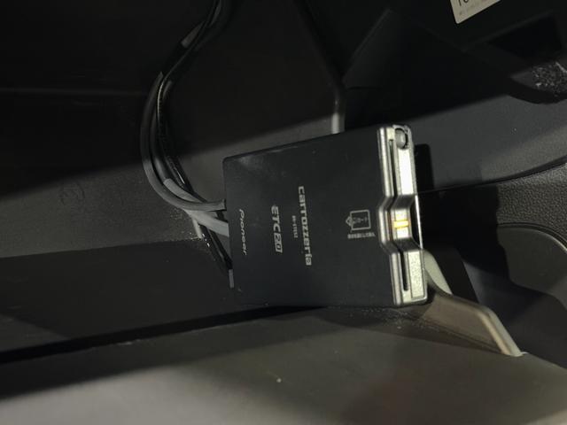 ＧＲ８６ ＲＺ　ＧＲフルエアロ　ＲＡＹＳ１８ｉｎＡＷ　ＨＫＳエキマニ／キャタ／車高調／オイルクーラー／導風板／サンドイッチブロック／ウォッシャータンク　ＧＲマフラー／パフォーマンスダンパー　カロッツェリアナビ（61枚目）