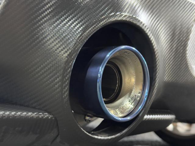 スイフトスポーツ スポーツ　１．４　全方位モニター用カメラパッケージ装着書　ワンオーナー　ＷｅｄｓＳｐｏｒｔｓ１７ｉｎＡＷ　ＴＥＩＮダウンサス　純正ナビ（ＤＴＶ／Ｂｌｕｅｔｏｏｔｈ／ＤＩＳＣ／バックカメラ／全方位）　社外メーター（ブースト計）　シートヒーター　クルコン　ＥＴＣ（9枚目）