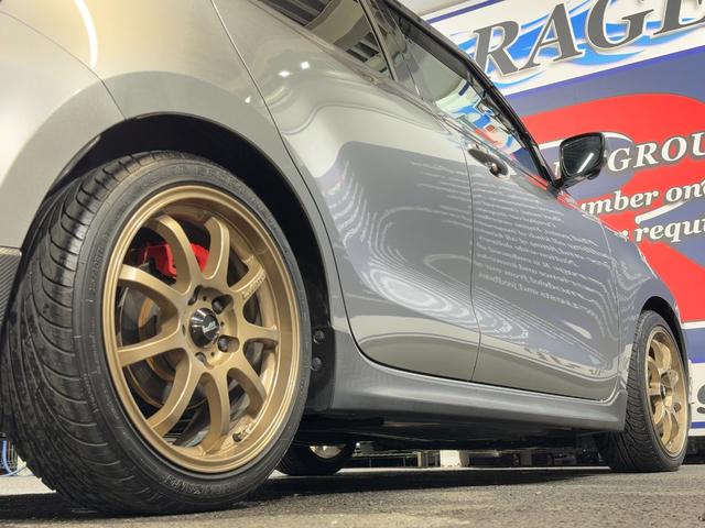 スイフトスポーツ スポーツ　１．４　全方位モニター用カメラパッケージ装着書　ワンオーナー　ＷｅｄｓＳｐｏｒｔｓ１７ｉｎＡＷ　ＴＥＩＮダウンサス　純正ナビ（ＤＴＶ／Ｂｌｕｅｔｏｏｔｈ／ＤＩＳＣ／バックカメラ／全方位）　社外メーター（ブースト計）　シートヒーター　クルコン　ＥＴＣ（10枚目）