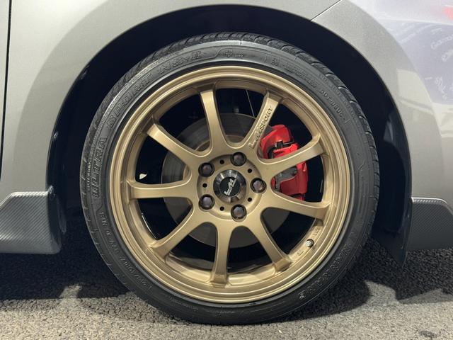 スイフトスポーツ スポーツ　１．４　全方位モニター用カメラパッケージ装着書　ワンオーナー　ＷｅｄｓＳｐｏｒｔｓ１７ｉｎＡＷ　ＴＥＩＮダウンサス　純正ナビ（ＤＴＶ／Ｂｌｕｅｔｏｏｔｈ／ＤＩＳＣ／バックカメラ／全方位）　社外メーター（ブースト計）　シートヒーター　クルコン　ＥＴＣ（11枚目）