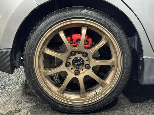 スイフトスポーツ スポーツ　１．４　全方位モニター用カメラパッケージ装着書　ワンオーナー　ＷｅｄｓＳｐｏｒｔｓ１７ｉｎＡＷ　ＴＥＩＮダウンサス　純正ナビ（ＤＴＶ／Ｂｌｕｅｔｏｏｔｈ／ＤＩＳＣ／バックカメラ／全方位）　社外メーター（ブースト計）　シートヒーター　クルコン　ＥＴＣ（12枚目）