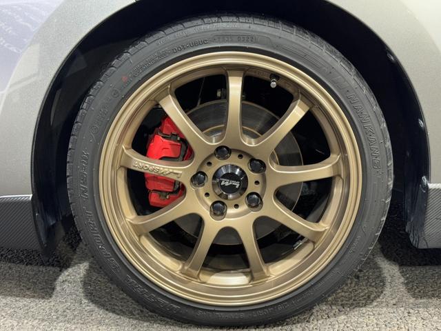 スイフトスポーツ スポーツ　１．４　全方位モニター用カメラパッケージ装着書　ワンオーナー　ＷｅｄｓＳｐｏｒｔｓ１７ｉｎＡＷ　ＴＥＩＮダウンサス　純正ナビ（ＤＴＶ／Ｂｌｕｅｔｏｏｔｈ／ＤＩＳＣ／バックカメラ／全方位）　社外メーター（ブースト計）　シートヒーター　クルコン　ＥＴＣ（13枚目）