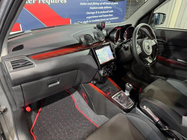 スイフトスポーツ スポーツ　１．４　全方位モニター用カメラパッケージ装着書　ワンオーナー　ＷｅｄｓＳｐｏｒｔｓ１７ｉｎＡＷ　ＴＥＩＮダウンサス　純正ナビ（ＤＴＶ／Ｂｌｕｅｔｏｏｔｈ／ＤＩＳＣ／バックカメラ／全方位）　社外メーター（ブースト計）　シートヒーター　クルコン　ＥＴＣ（32枚目）