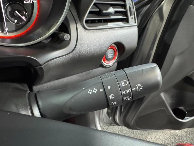 スイフトスポーツ スポーツ　１．４　全方位モニター用カメラパッケージ装着書　ワンオーナー　ＷｅｄｓＳｐｏｒｔｓ１７ｉｎＡＷ　ＴＥＩＮダウンサス　純正ナビ（ＤＴＶ／Ｂｌｕｅｔｏｏｔｈ／ＤＩＳＣ／バックカメラ／全方位）　社外メーター（ブースト計）　シートヒーター　クルコン　ＥＴＣ（42枚目）