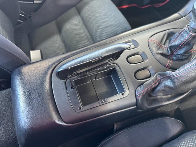 少しでも気になる車両がございましたらお気軽にお問合せください！掲載していない写真等も別途送信可能ですのでご覧になりたい箇所がございましたらお気軽にお申し付けください。