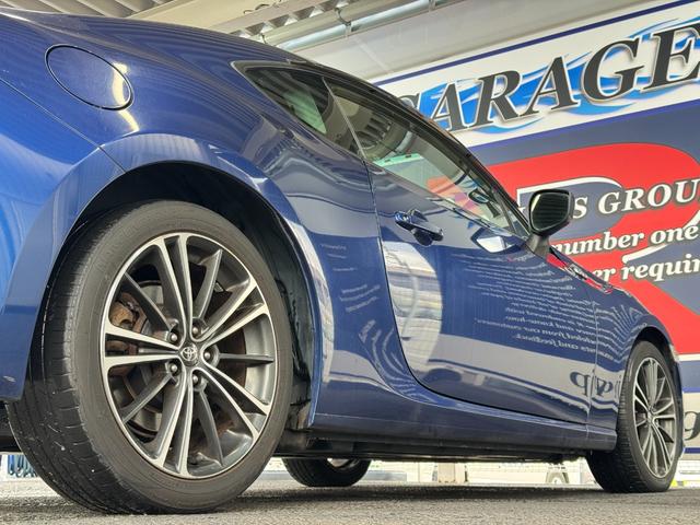 86 GTリミテッド ワンオーナー 純正17inAW 純正ナビ(Bluetooth/DISC/ラジオ) 純正マフラー ドアバイザー シートヒーター フロントフォグランプ オートライト ETC(10枚目)