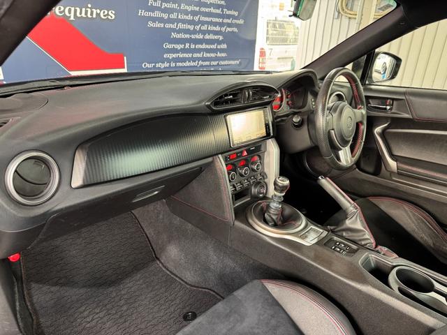 86 GTリミテッド ワンオーナー 純正17inAW 純正ナビ(Bluetooth/DISC/ラジオ) 純正マフラー ドアバイザー シートヒーター フロントフォグランプ オートライト ETC(33枚目)