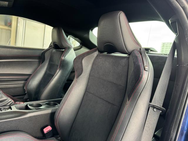 86 GTリミテッド ワンオーナー 純正17inAW 純正ナビ(Bluetooth/DISC/ラジオ) 純正マフラー ドアバイザー シートヒーター フロントフォグランプ オートライト ETC(34枚目)