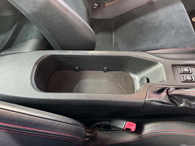 86 GTリミテッド ワンオーナー 純正17inAW 純正ナビ(Bluetooth/DISC/ラジオ) 純正マフラー ドアバイザー シートヒーター フロントフォグランプ オートライト ETC(51枚目)