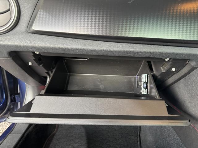 86 GTリミテッド ワンオーナー 純正17inAW 純正ナビ(Bluetooth/DISC/ラジオ) 純正マフラー ドアバイザー シートヒーター フロントフォグランプ オートライト ETC(53枚目)