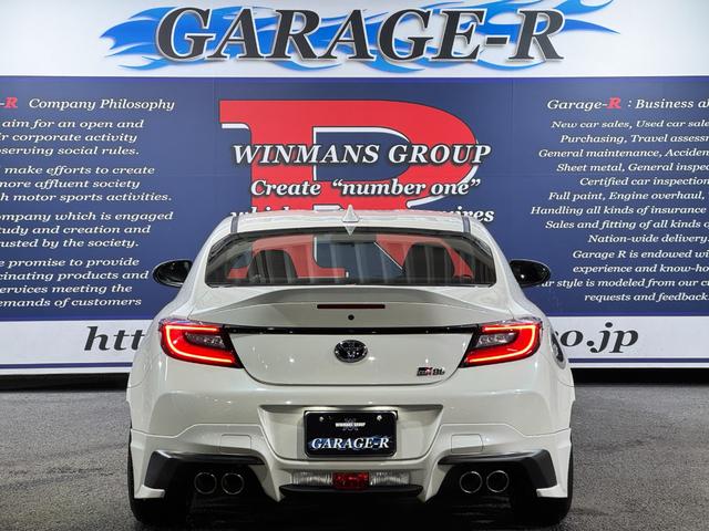 GR86 RC GRエアロ GR鍛造19inAW/サスペンション/ブレーキキャリパー/マフラー GRパフォーマンスダンパー/フェンダーダクトフィン/スタビライジングカバー/給油口カバー 純正ナビ ETC2.0(7枚目)