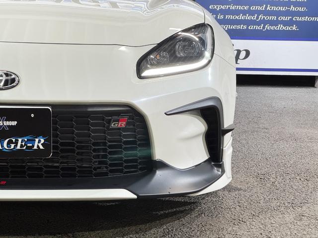 GR86 RC GRエアロ GR鍛造19inAW/サスペンション/ブレーキキャリパー/マフラー GRパフォーマンスダンパー/フェンダーダクトフィン/スタビライジングカバー/給油口カバー 純正ナビ ETC2.0(16枚目)