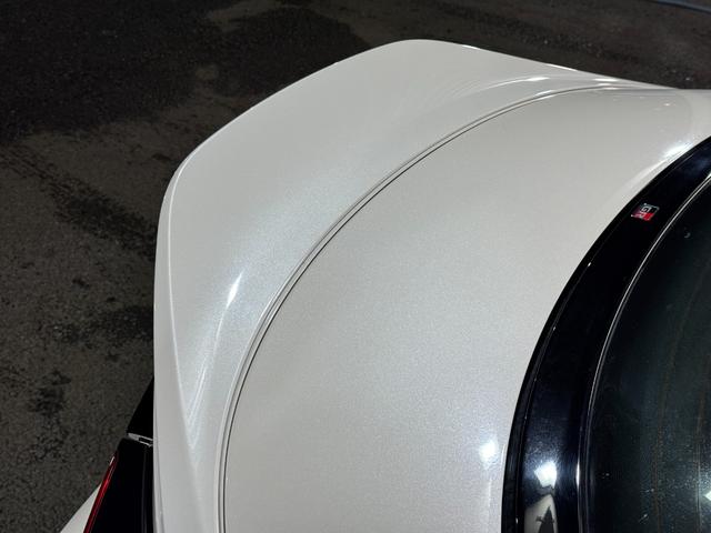 GR86 RC GRエアロ GR鍛造19inAW/サスペンション/ブレーキキャリパー/マフラー GRパフォーマンスダンパー/フェンダーダクトフィン/スタビライジングカバー/給油口カバー 純正ナビ ETC2.0(28枚目)