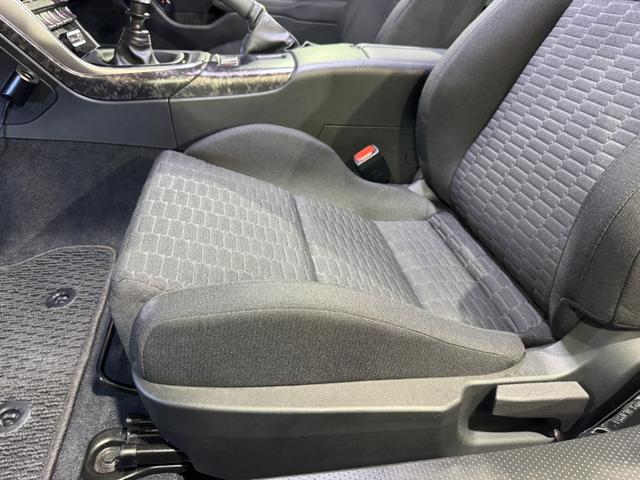 GR86 RC GRエアロ GR鍛造19inAW/サスペンション/ブレーキキャリパー/マフラー GRパフォーマンスダンパー/フェンダーダクトフィン/スタビライジングカバー/給油口カバー 純正ナビ ETC2.0(42枚目)