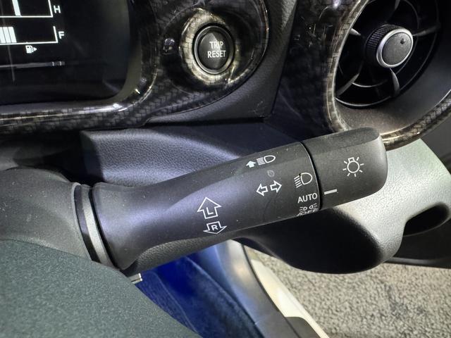 GR86 RC GRエアロ GR鍛造19inAW/サスペンション/ブレーキキャリパー/マフラー GRパフォーマンスダンパー/フェンダーダクトフィン/スタビライジングカバー/給油口カバー 純正ナビ ETC2.0(48枚目)