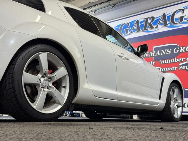 RX-8 タイプS Rmagicマフラー MAZDASPEEDダンパー/サスペンション 純正アンダースポイラー 純正18inAW carrozzeriaナビ 純正オーディオ(ラジオ/CD) MOMOステアリング ETC(10枚目)