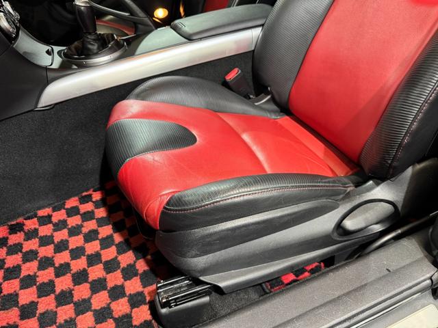 RX-8 タイプS Rmagicマフラー MAZDASPEEDダンパー/サスペンション 純正アンダースポイラー 純正18inAW carrozzeriaナビ 純正オーディオ(ラジオ/CD) MOMOステアリング ETC(35枚目)
