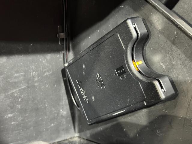 RX-8 タイプS Rmagicマフラー MAZDASPEEDダンパー/サスペンション 純正アンダースポイラー 純正18inAW carrozzeriaナビ 純正オーディオ(ラジオ/CD) MOMOステアリング ETC(50枚目)