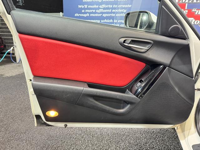 RX-8 タイプS Rmagicマフラー MAZDASPEEDダンパー/サスペンション 純正アンダースポイラー 純正18inAW carrozzeriaナビ 純正オーディオ(ラジオ/CD) MOMOステアリング ETC(58枚目)