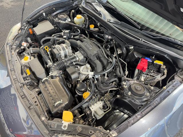 ８６ ＧＴリミテッド　ＴＯＭ’Ｓ　フロントバンパー　社外サイドステップ　ＧＲｅｄｄｙマフラー　ＷＯＲＫ　ＺＥＡＳＴ１９ｉｎＡＷ　Ｖａｌｅｎｔｉテールランプ　トランクスポイラー　ＢＬＩＴＺシフトノブ　純正ナビ（34枚目）