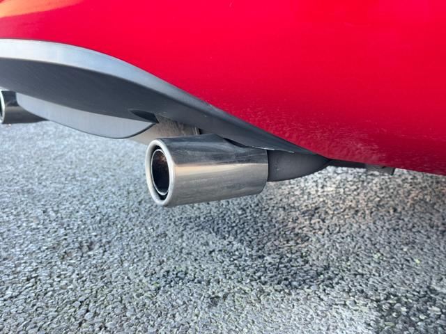 ロードスター ３ｒｄジェネレーションリミテッド　ＡｕｔｏＥｘｅカーボンエアインテーク　純正ビルシュタイン　ショック／サスペンション　純正マフラー　純正１７ｉｎＡＷ　フォグランプ　ｃａｒｒｏｚｚｅｒｉａオーディオ　シートヒーター　ＥＴＣ　キーレス（8枚目）