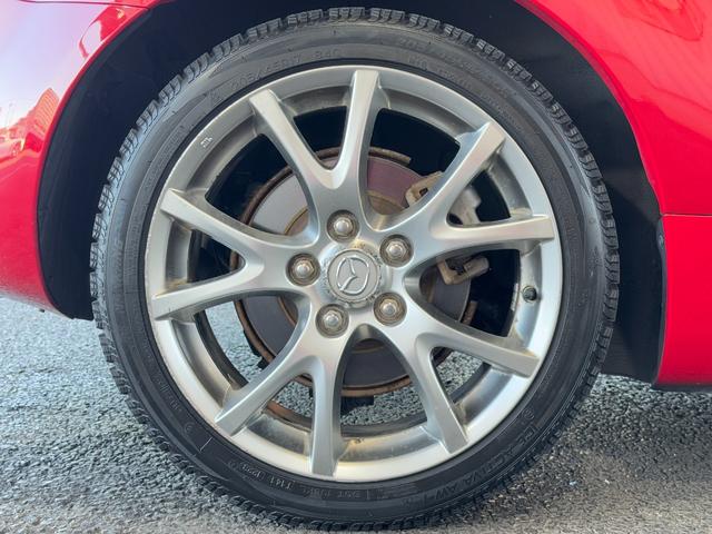 ロードスター ３ｒｄジェネレーションリミテッド　ＡｕｔｏＥｘｅカーボンエアインテーク　純正ビルシュタイン　ショック／サスペンション　純正マフラー　純正１７ｉｎＡＷ　フォグランプ　ｃａｒｒｏｚｚｅｒｉａオーディオ　シートヒーター　ＥＴＣ　キーレス（12枚目）