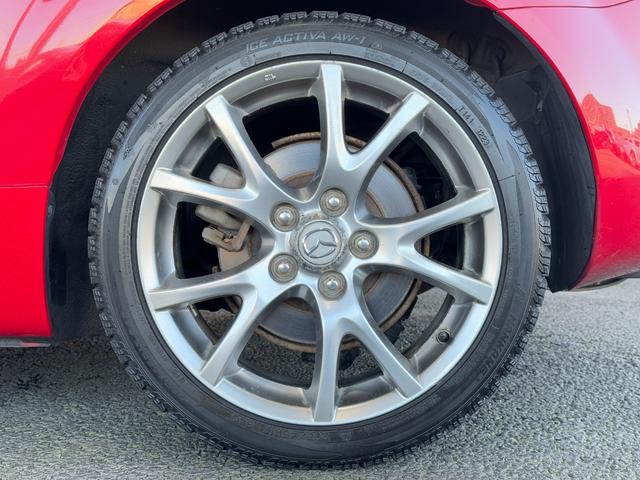 ロードスター ３ｒｄジェネレーションリミテッド　ＡｕｔｏＥｘｅカーボンエアインテーク　純正ビルシュタイン　ショック／サスペンション　純正マフラー　純正１７ｉｎＡＷ　フォグランプ　ｃａｒｒｏｚｚｅｒｉａオーディオ　シートヒーター　ＥＴＣ　キーレス（14枚目）