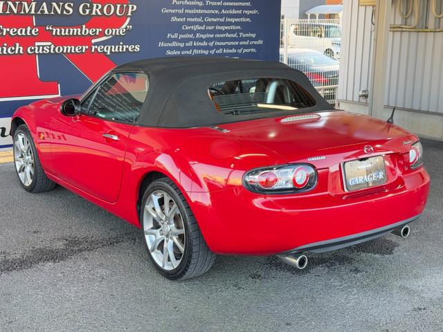 ロードスター ３ｒｄジェネレーションリミテッド　ＡｕｔｏＥｘｅカーボンエアインテーク　純正ビルシュタイン　ショック／サスペンション　純正マフラー　純正１７ｉｎＡＷ　フォグランプ　ｃａｒｒｏｚｚｅｒｉａオーディオ　シートヒーター　ＥＴＣ　キーレス（22枚目）