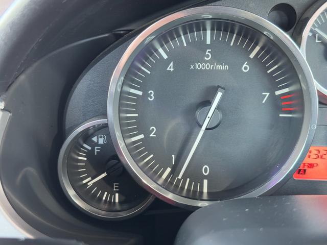 ロードスター ３ｒｄジェネレーションリミテッド　ＡｕｔｏＥｘｅカーボンエアインテーク　純正ビルシュタイン　ショック／サスペンション　純正マフラー　純正１７ｉｎＡＷ　フォグランプ　ｃａｒｒｏｚｚｅｒｉａオーディオ　シートヒーター　ＥＴＣ　キーレス（37枚目）