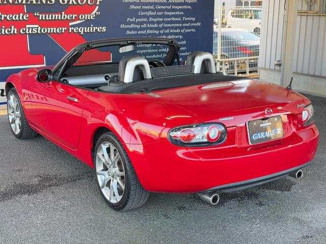 ロードスター ３ｒｄジェネレーションリミテッド　ＡｕｔｏＥｘｅカーボンエアインテーク　純正ビルシュタイン　ショック／サスペンション　純正マフラー　純正１７ｉｎＡＷ　フォグランプ　ｃａｒｒｏｚｚｅｒｉａオーディオ　シートヒーター　ＥＴＣ　キーレス（72枚目）