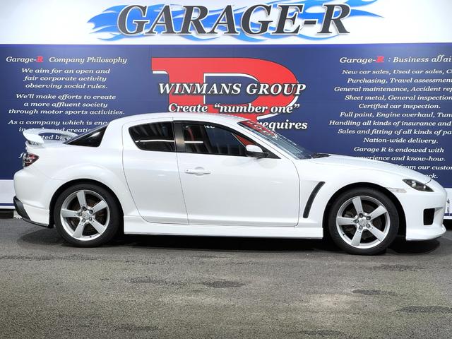 ＲＸ－８ タイプＳ　ＭＡＺＤＡＳＰＥＥＤフルエアロ（Ｆ／Ｓ／Ｒ／リアスポイラー）　ＲＥＣＡＲＯセミバケ（運転席）　ＭＯＭＯステ　純正１８ｉｎＡＷ　純正マフラー　純正オーディオ　ＢＯＳＥサウンド　レザーシート　キーレス（6枚目）