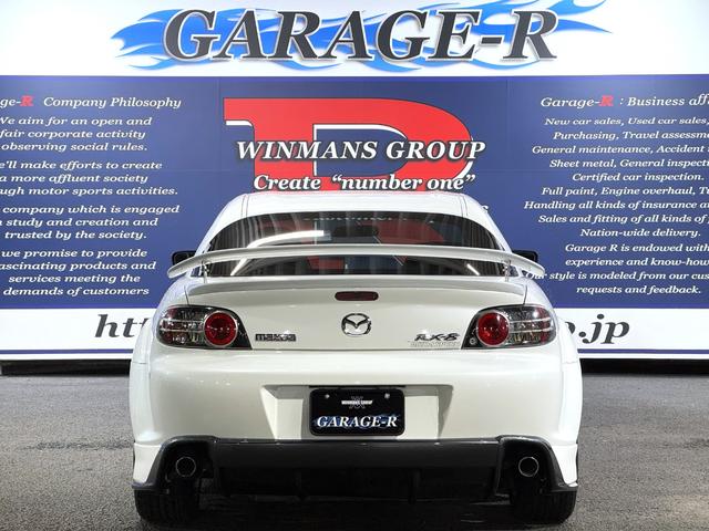 ＲＸ－８ タイプＳ　ＭＡＺＤＡＳＰＥＥＤフルエアロ（Ｆ／Ｓ／Ｒ／リアスポイラー）　ＲＥＣＡＲＯセミバケ（運転席）　ＭＯＭＯステ　純正１８ｉｎＡＷ　純正マフラー　純正オーディオ　ＢＯＳＥサウンド　レザーシート　キーレス（7枚目）