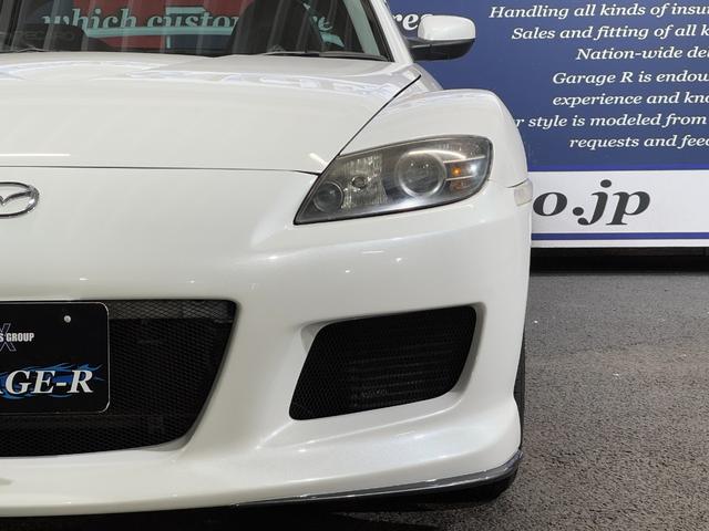 ＲＸ－８ タイプＳ　ＭＡＺＤＡＳＰＥＥＤフルエアロ（Ｆ／Ｓ／Ｒ／リアスポイラー）　ＲＥＣＡＲＯセミバケ（運転席）　ＭＯＭＯステ　純正１８ｉｎＡＷ　純正マフラー　純正オーディオ　ＢＯＳＥサウンド　レザーシート　キーレス（16枚目）
