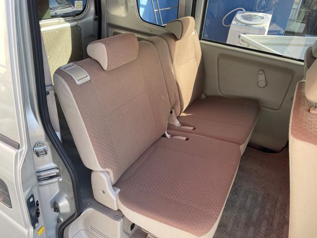 エブリイ PC 5速マニュアル パワステ パワーウィンドウ エアバック キーレス CD(9枚目)