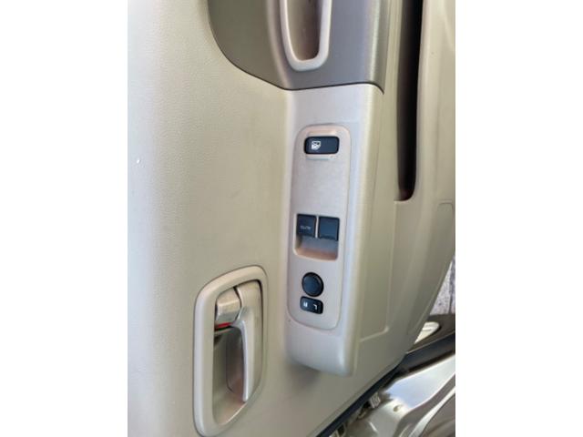 エブリイ PC 5速マニュアル パワステ パワーウィンドウ エアバック キーレス CD(12枚目)